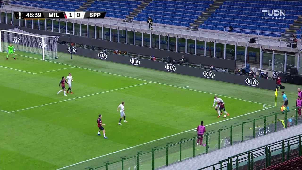 ¡TIRO ATAJADO! disparo por ["Sandro"] ["Tonali"].