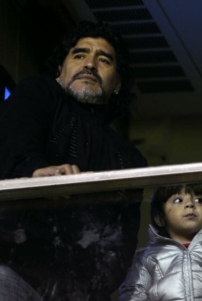 Diego Armando Maradona no podía faltar para despedir a su amigo.