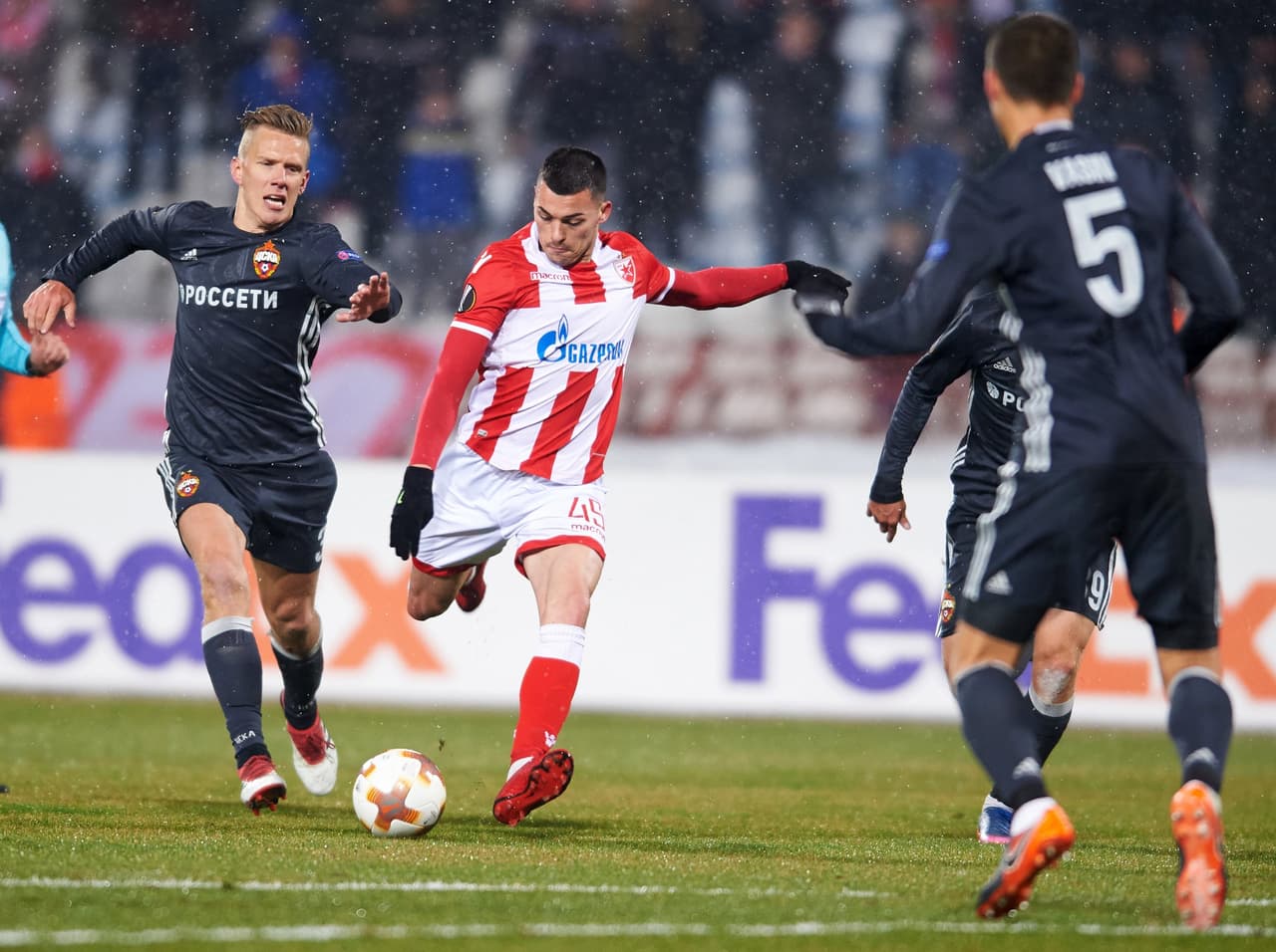 Estrella Roja 0-0 CSKA Moscu: fue el primer partido de la jornada, se disputó el miércoles. Serbios y rusos no se sacaron diferencias y ahora tendrán que definir el cupo en territorio moscovita.