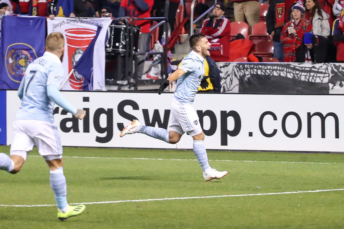 <b>Diego Rubio </b>(centro) es el delantero chileno que busca llevar al Sporting Kansas City a su tercer título de la MLS Cup, luego de los obtenidos en 2000 y 2013.