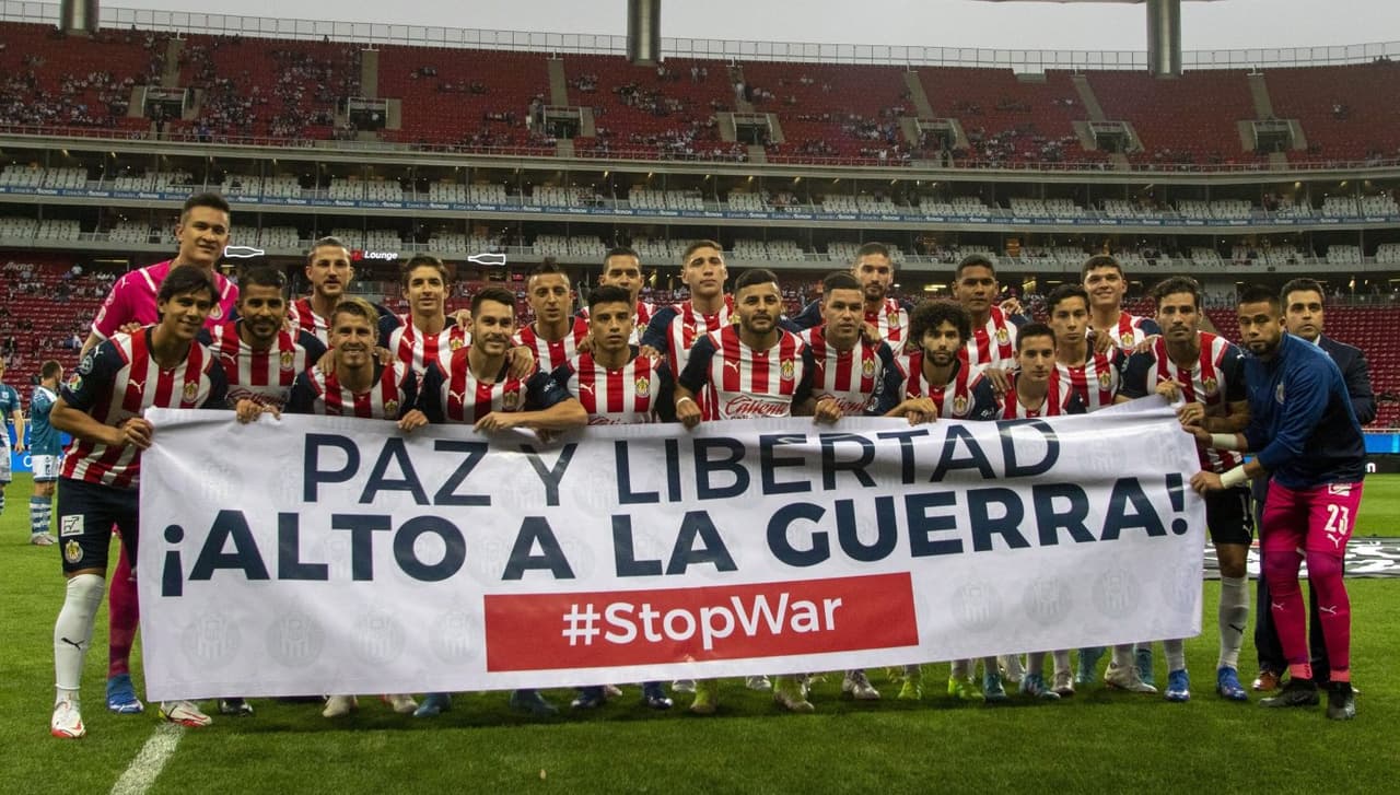 Chivas pide un “¡alto a la guerra!” previo al partido ante Puebla