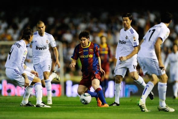 Pero los espacios que dejaban los madridistas... simplemente no existieron.