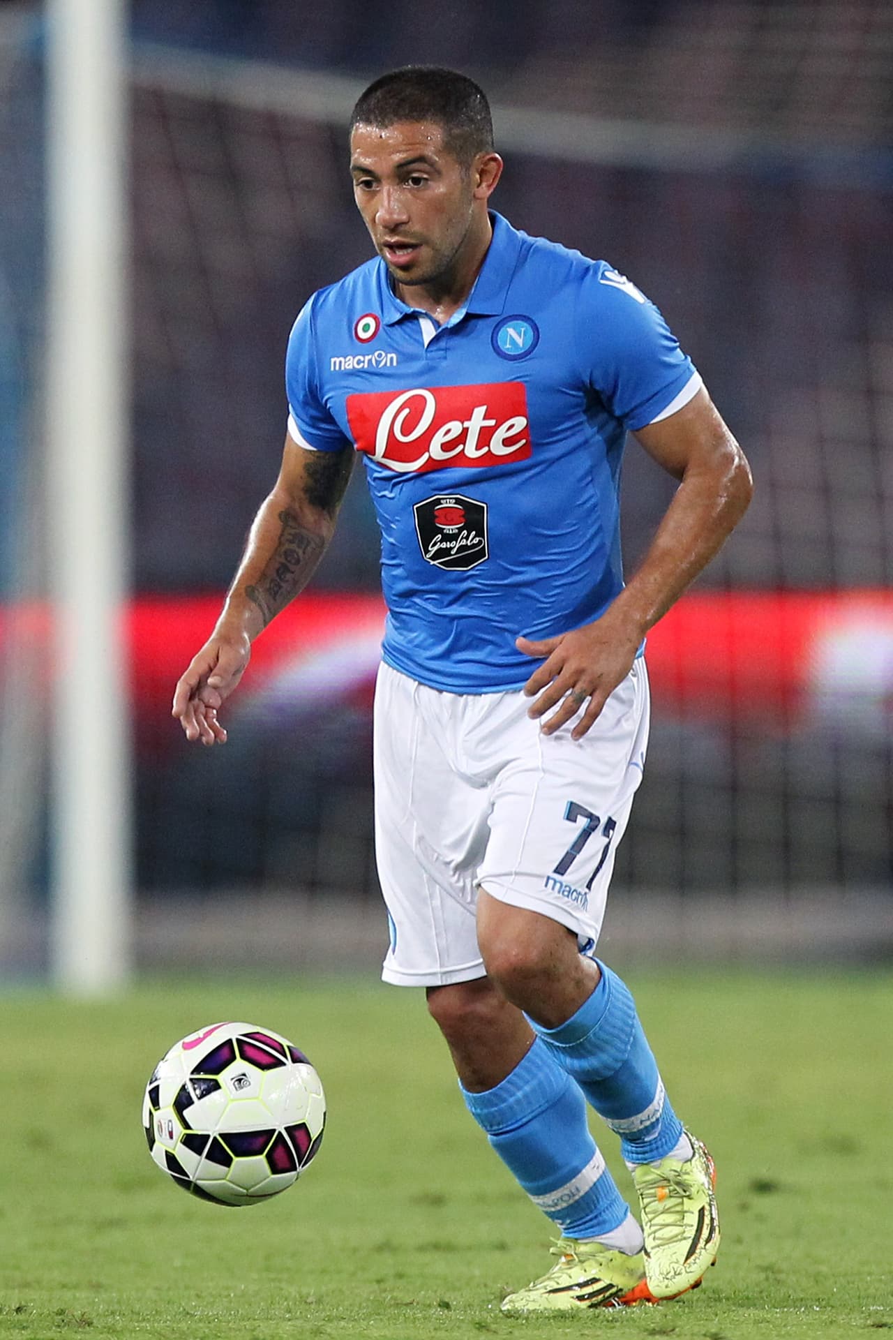 Walter Gargano: El centrocampista uruguayo jugará la próxima temporada con Monterrey luego de su paso por el fútbol italiano, donde jugó con el Inter de Milán y el Napoli, en este último consiguió dos títulos de copa.