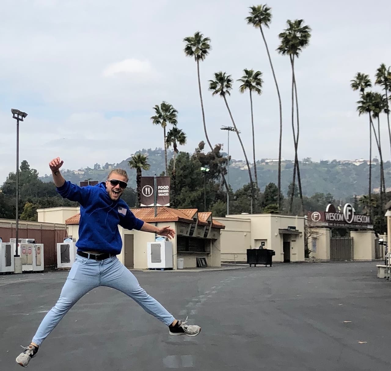 Los participantes en la Carrera de la Copa Oro se alistan para el estreno este lunes a las 11 PM por Univision.