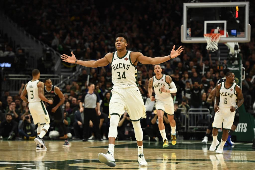 <b>3) Giannis Antetokounmpo, Milwaukee Bucks</b>.
