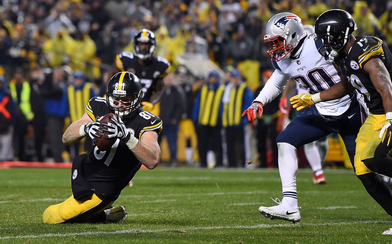 Semana 15: Tras un final cardpiaco y polémico, los Patriots vencieron a Steelers de visita, lo que les garantizó el “Home Field Advantage”