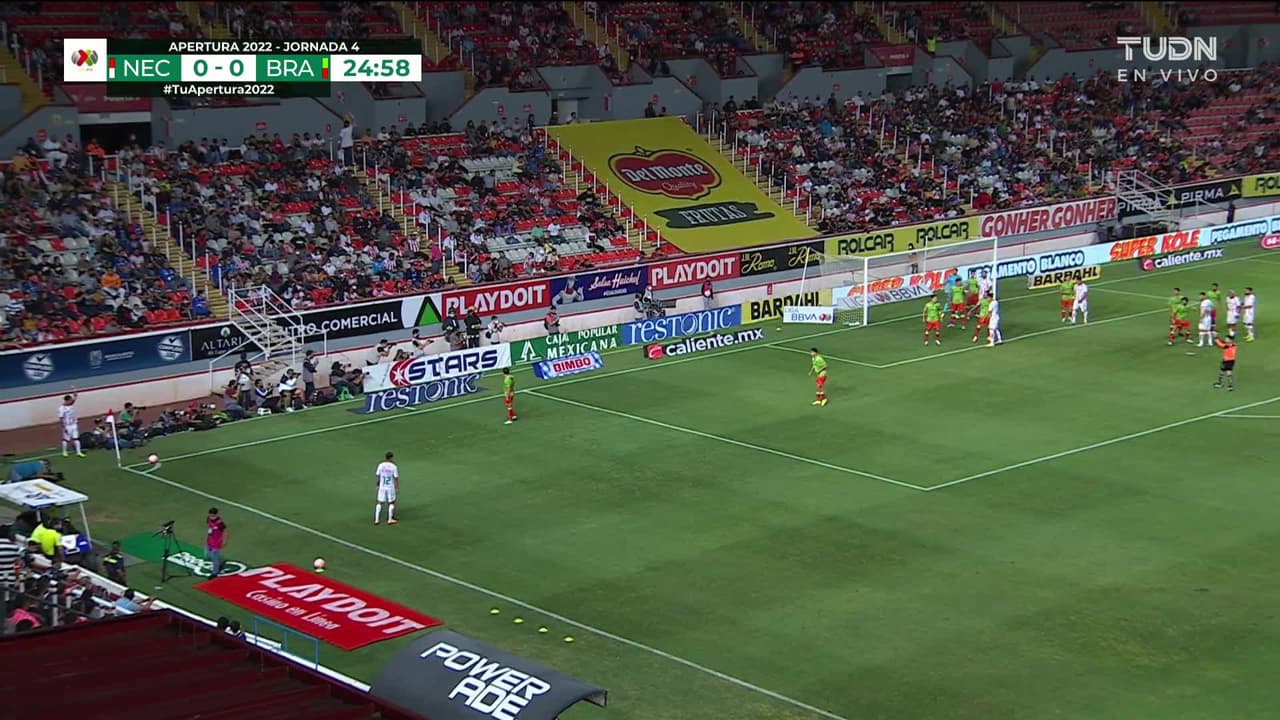 ¡TIRO ATAJADO! disparo por Joaquín Esquivel.