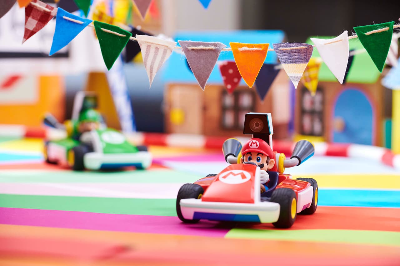 Tu casa se puede convertir en una pista de carreras con Mario Kart Live: Home Circuit.