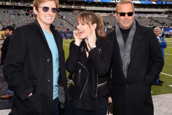 Dennis Leary, Jennifer Garner y Kevin Costner.