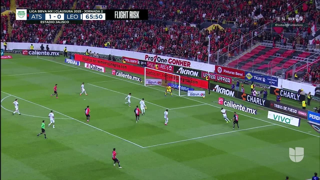 ¡TIRO ATAJADO! disparo por Eduardo Aguirre.