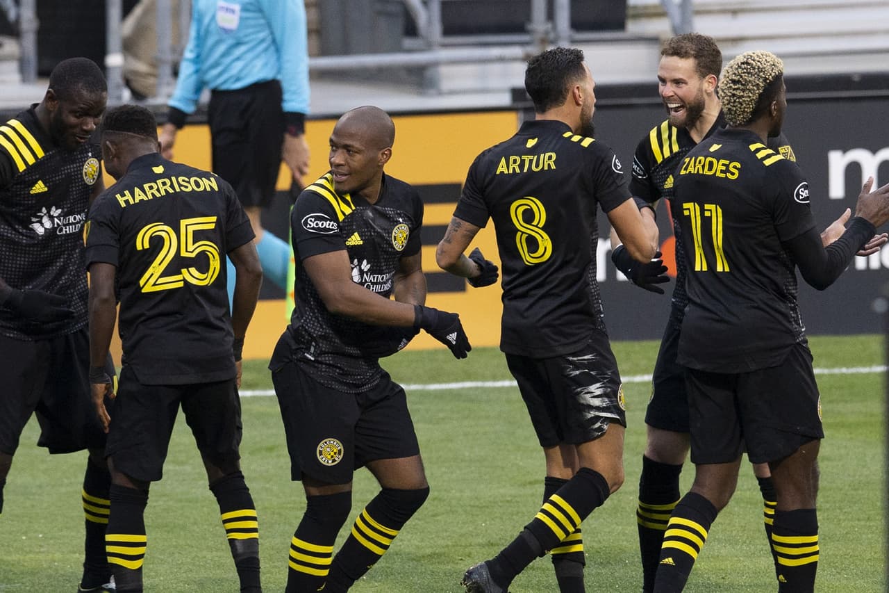 Columbus Crew derrota a New England Revolution por la mínima, se lleva el título de la Conferencia del Este y avanza a la final de la MLS. José Artur de Lima Junior fue el autor del gol de la victoria y la clasificación.
