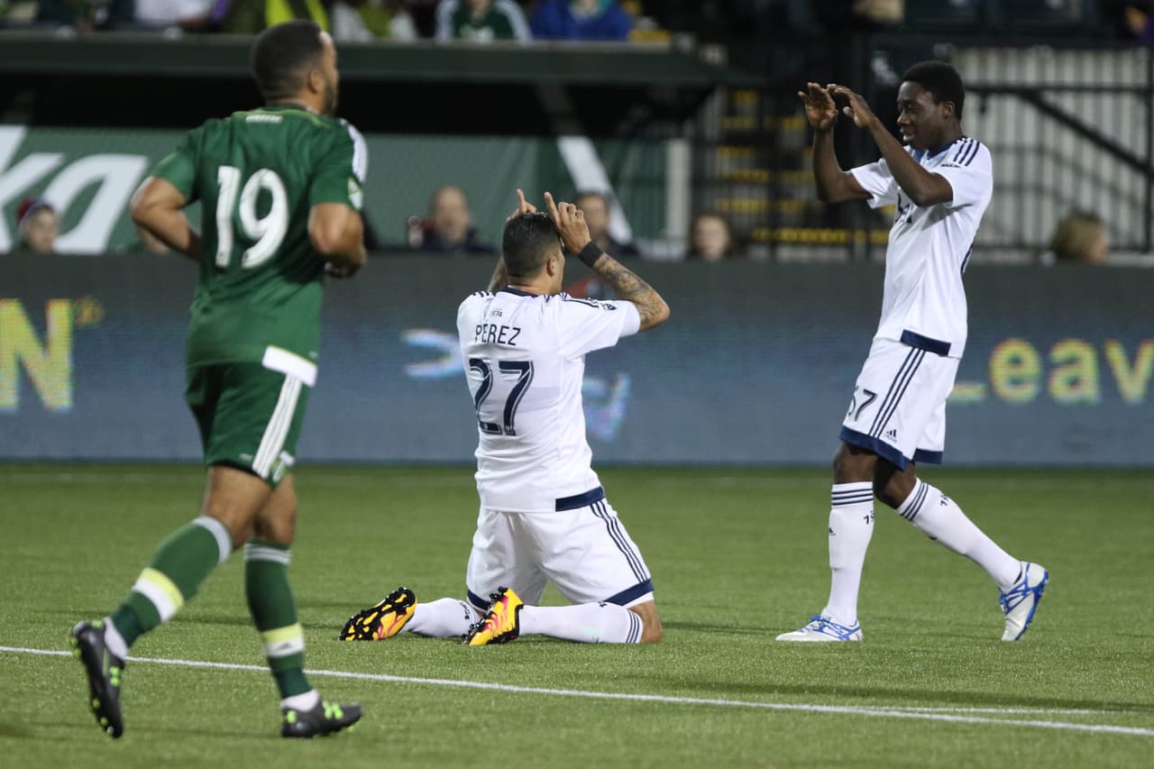 Blas Pérez celebra su primer gol con los 'Caps.
