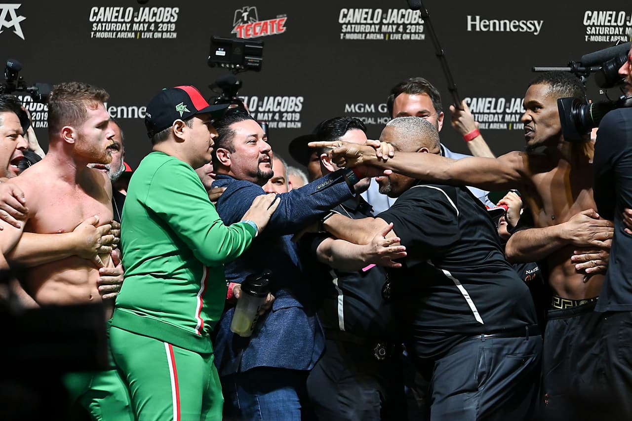 El encuentro en la báscula tuvo más que el simple registro del peso, la ceremonia se salió de control.