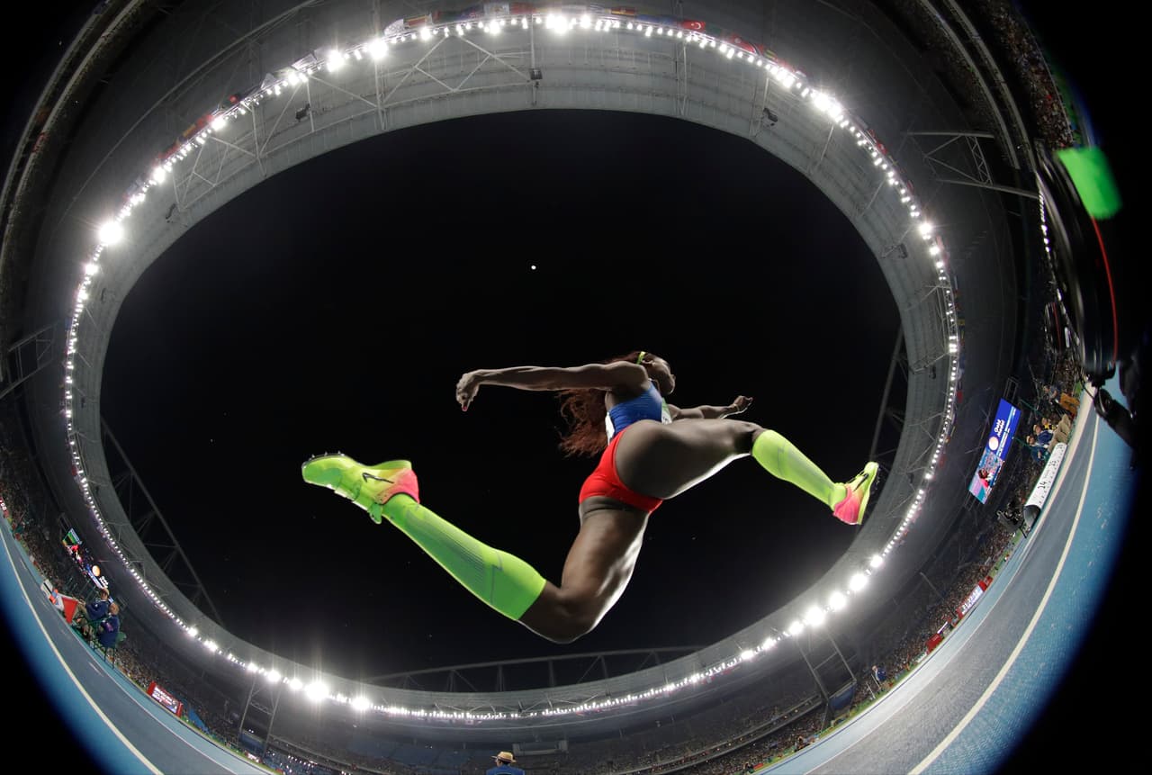 Al mejor estilo de Real Madrid en Champions, ganó de manera consecutiva la Liga Diamante en salto triple, aunque ella lo hizo cuatro veces (2013, 2014, 2015 y 2016). Muestra de superioridad.