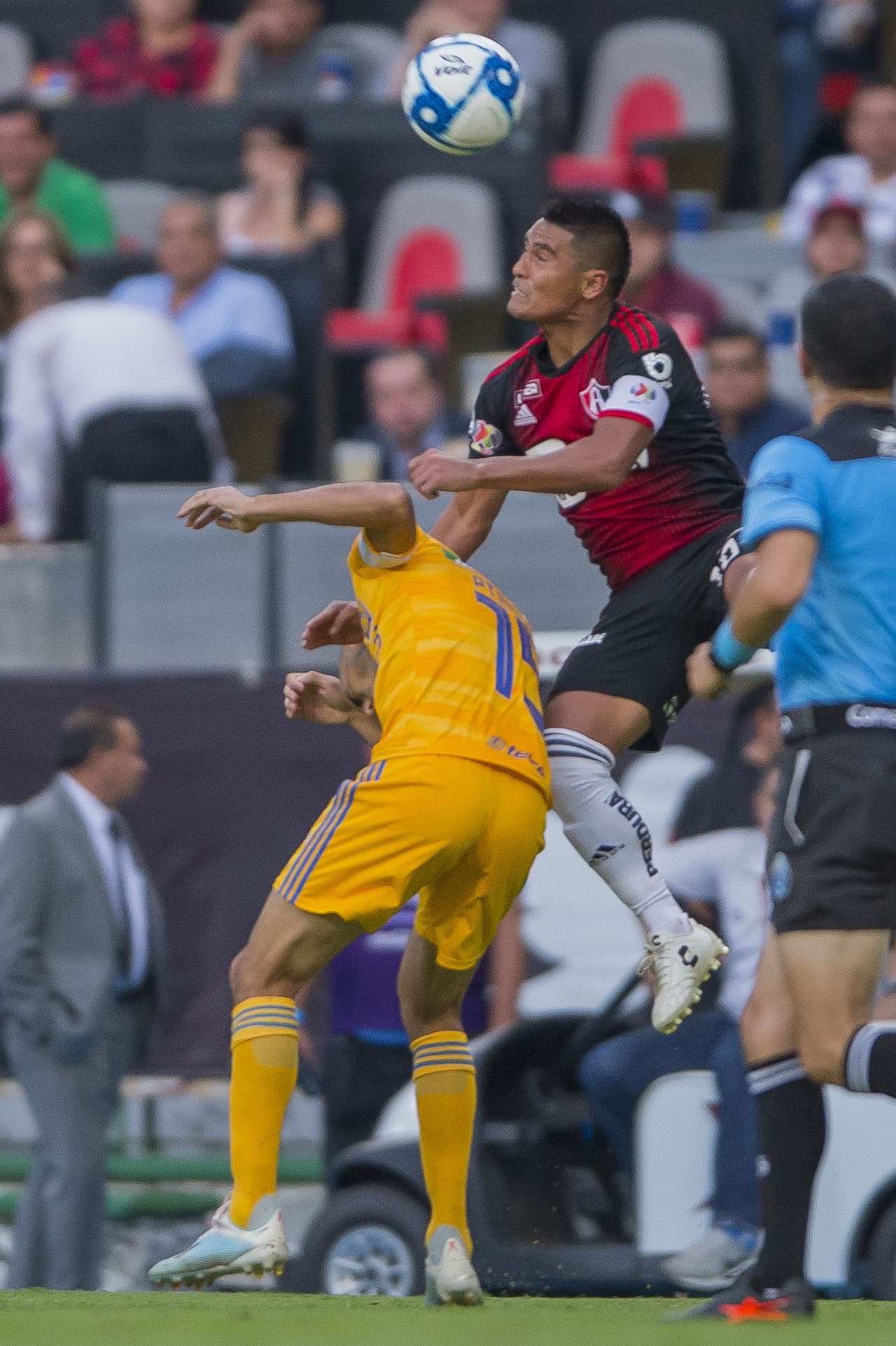 Los tigres controlaban el partido, pero el Atlas se supo defender de buena forma.