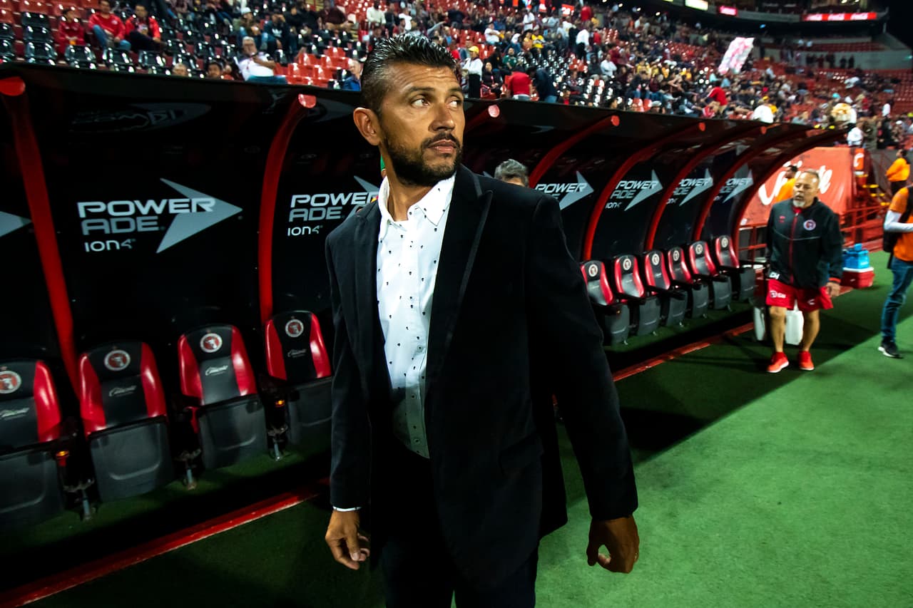 El próximo viernes frente al Puebla, Oviedo se juega su última carta para mantenerse como un candidato con opciones de mantenerse al frente de Xolos o en su defecto regresar a la Sub-20.