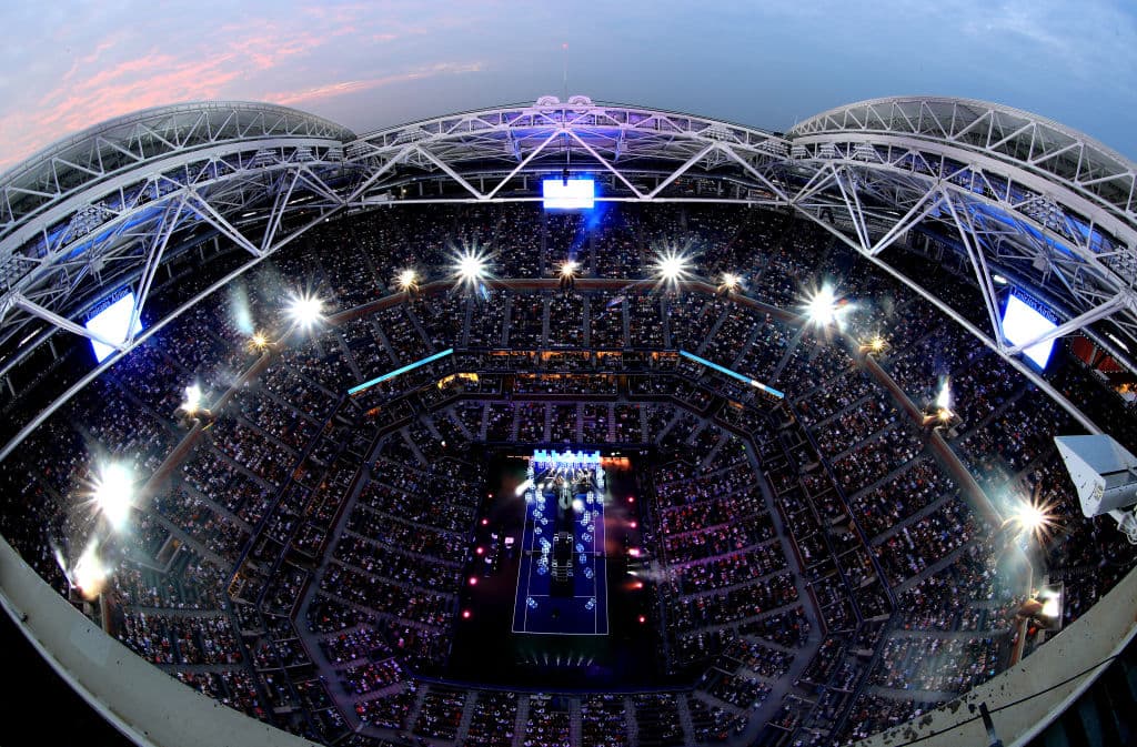 Previo al juego de Serena se hizo un espectáculo musical y de luz y sonido para inaugurar el US Open 2018. Artistas como Maxwell y Kelly Clarkson, participaron en el evento.