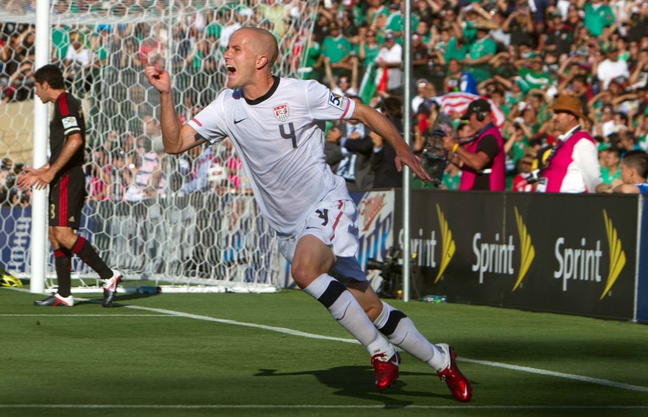 Por si fuera poco el dominio actual de EEUU sobre México, podemos agregarle el marcador y frase de ‘2-0 o dosacero’ el cual ha sido una cantaleta maldita y repetitiva para los verdes.