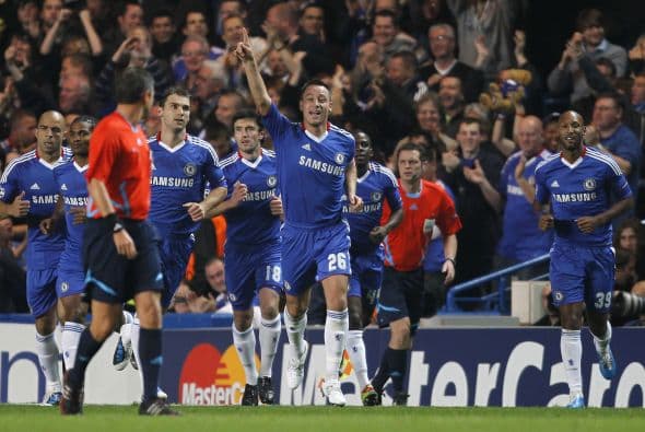 El defensa John Terry consiguió el 1-0.