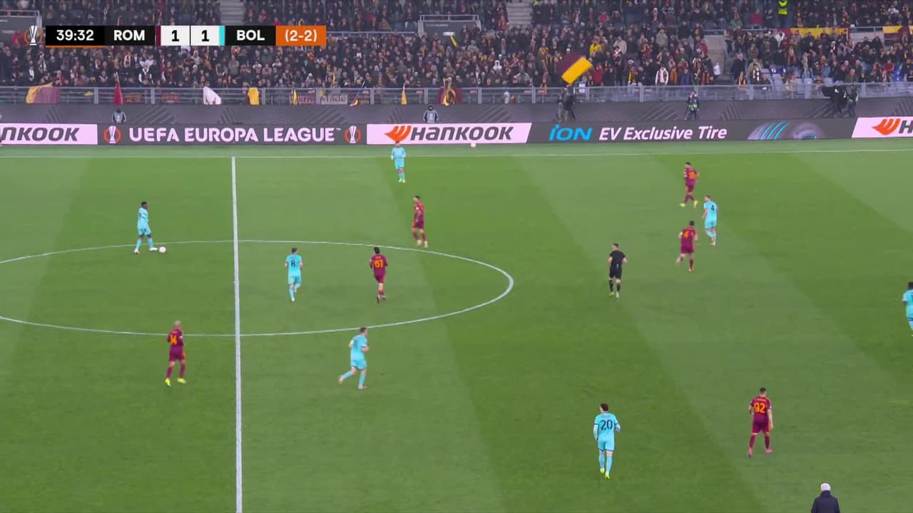 ¡TIRO ATAJADO! disparo por Santiago Castro.