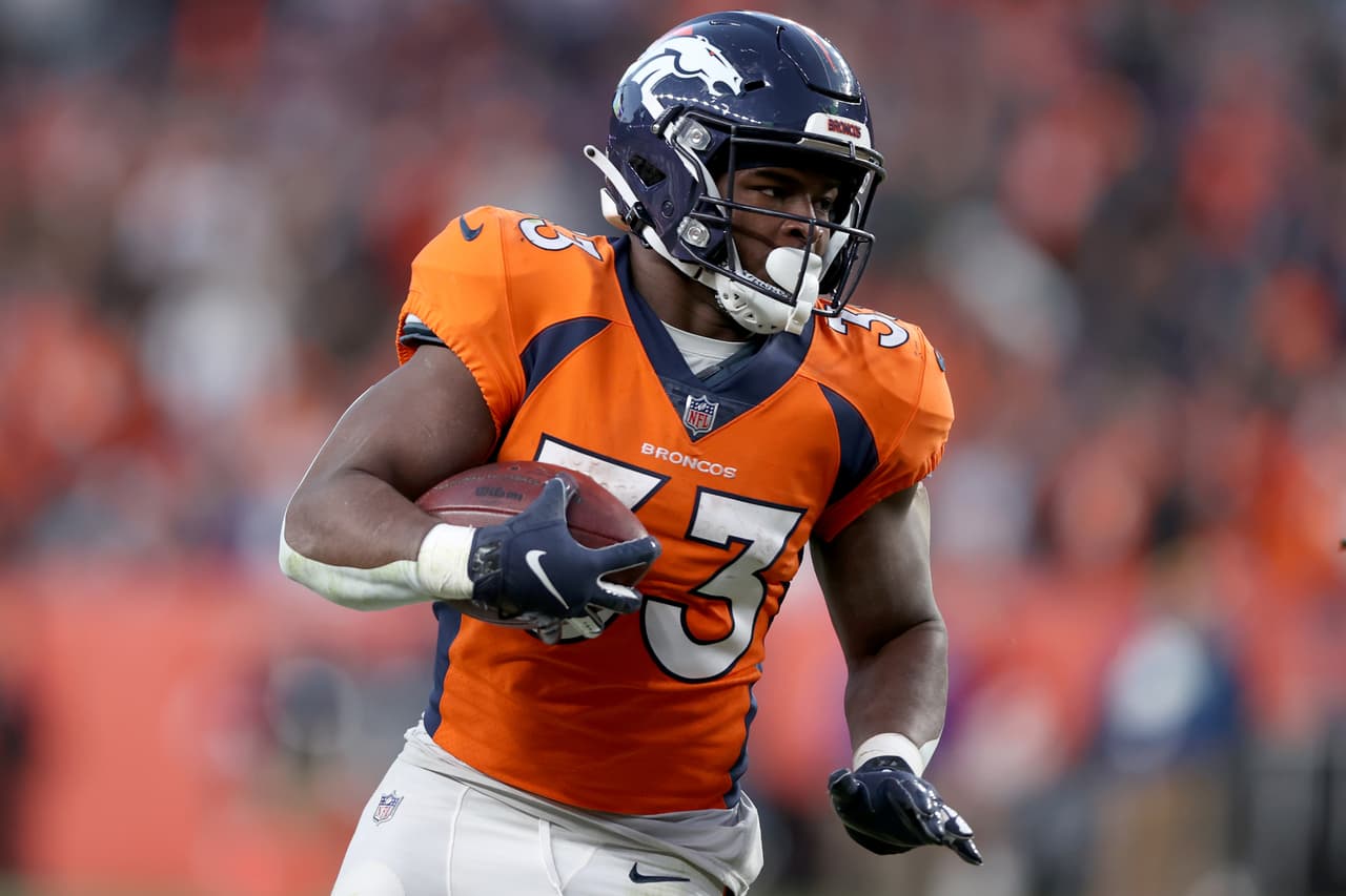 Javonte Williams se rompe y los Broncos lo pierden por el resto de la temporada