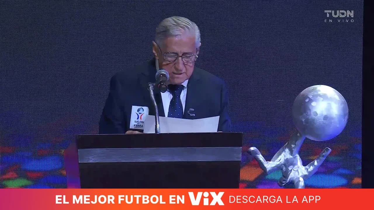 ¡Manolete Hernández protagoniza el momento más viral del Salón de la Fama 2025!