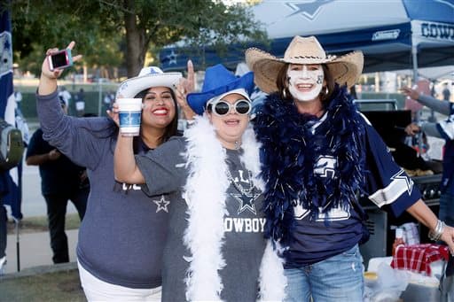 Drama en todo momento se vivió en el juego en que los Eagles derrotaron en tiempo extra a los Cowboys 33-27. Aquí las mejores tomas del duelo.