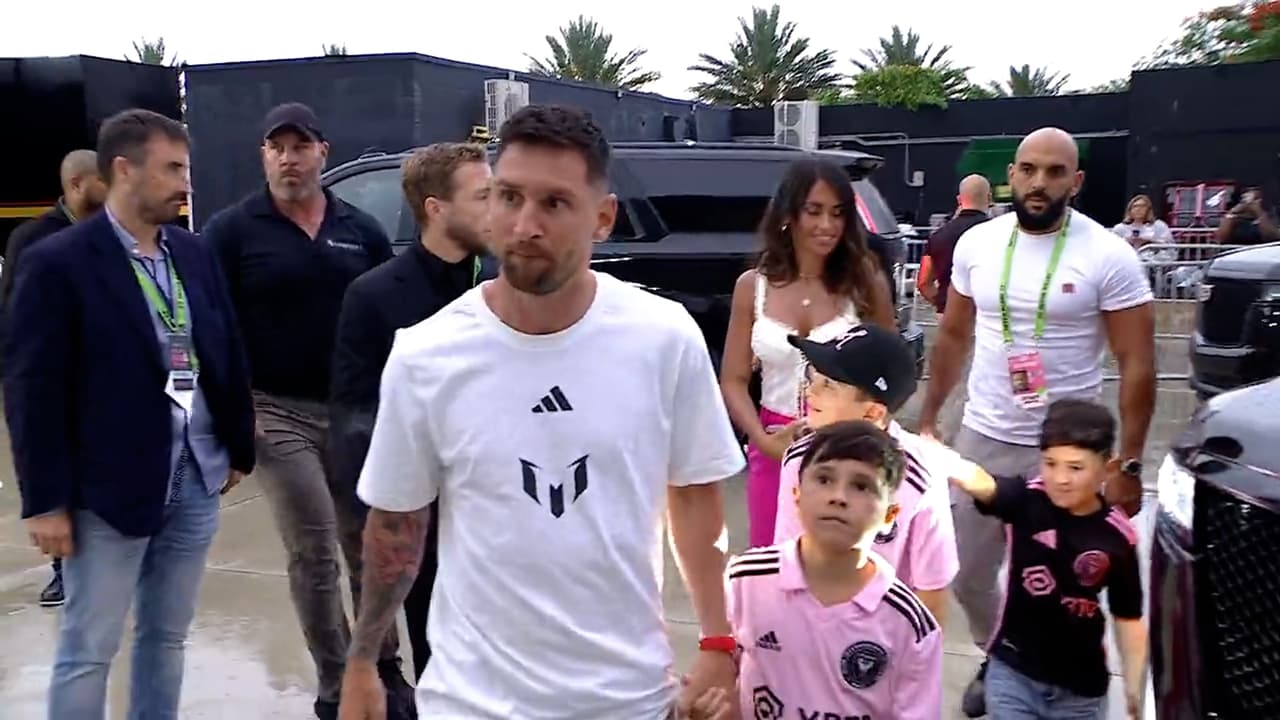 ¡Llegó Messi! El argentino ya está en el estadio para su presentación