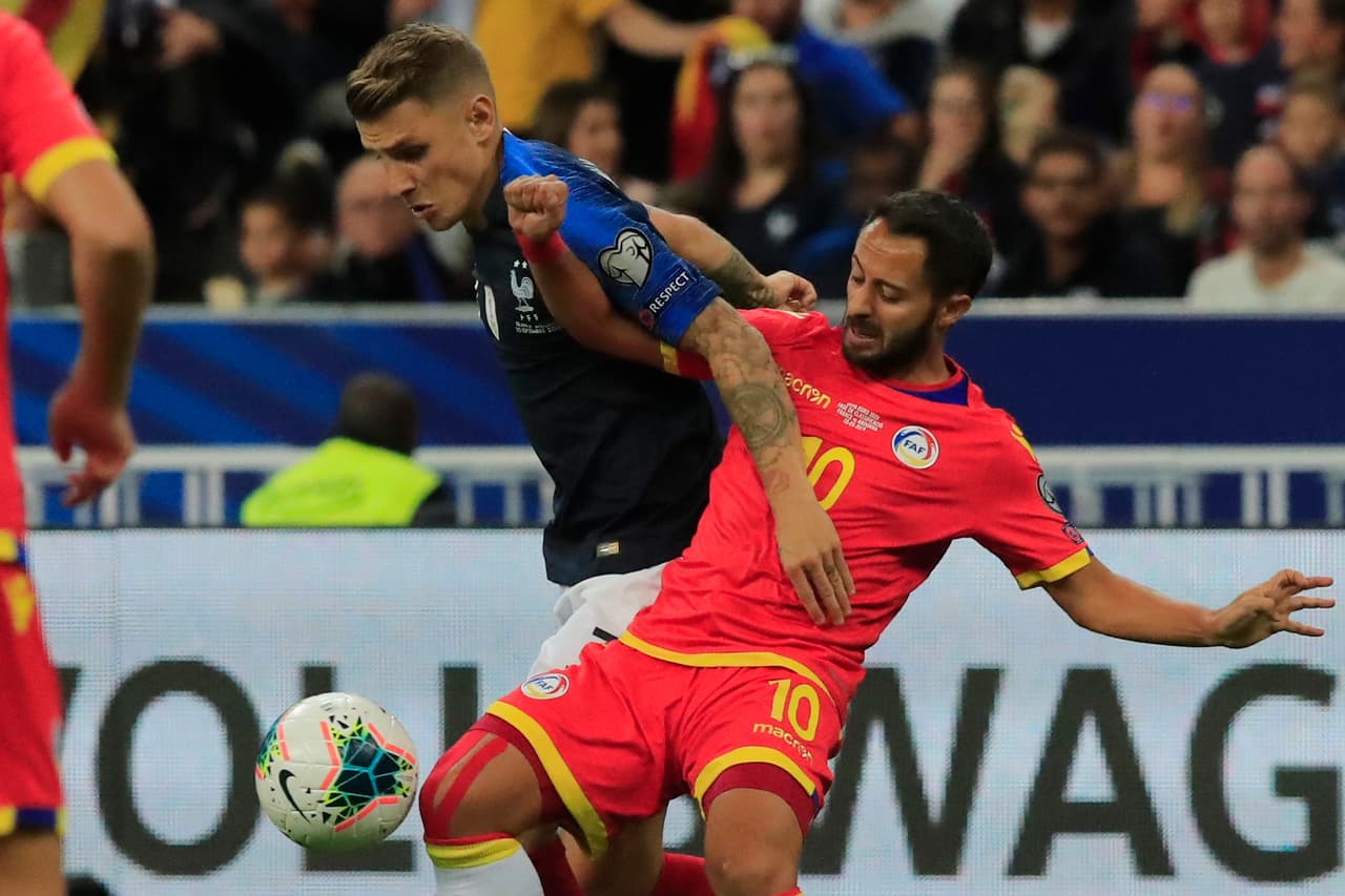 Lucas Digne de Francia y Ludovic Clemente de Andorra.