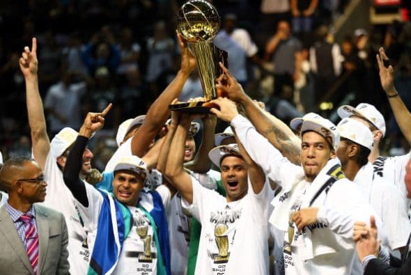 Miami intentó recuperarse pero no lo logró. San Antonio demostró su superioridad ganando 4-1 obteniendo así su quinto campeonato.