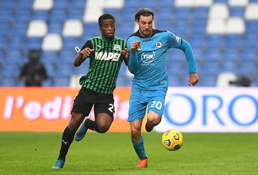 Sassuolo cayó en casa 1-2 ante el Spezia y cierran la fecha con 31 y 21 unidades, respectivamente.