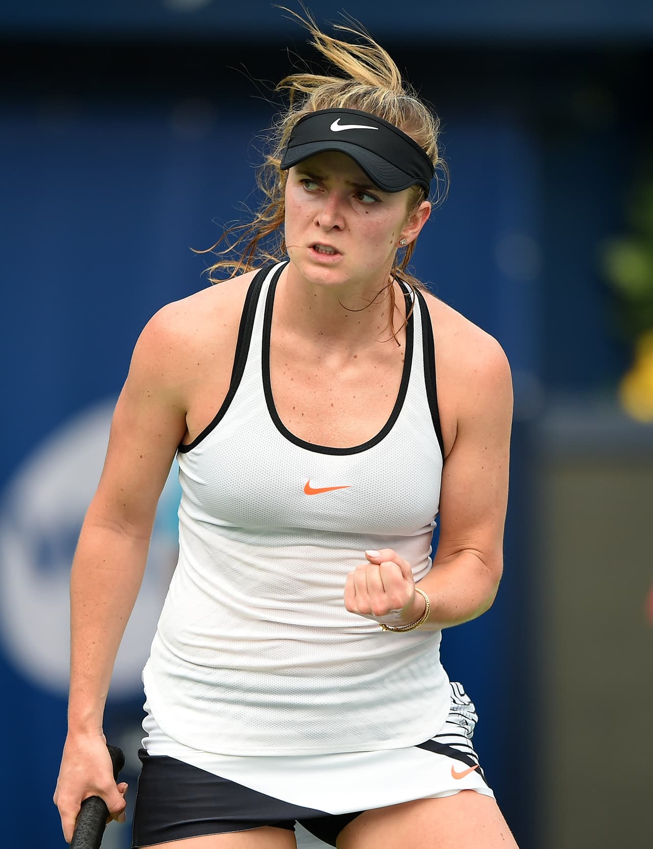 La ucraniana Elina Svitolina (foto), la francesa Kristina Mladenovic, la estadounidense Lauren Davis, la china Qiang Wang y la rusa Ekaterina Makarova fueron parte del comienzo del torneo WTA Dubai, donde demostraron que la mezcla de belleza y capacidad es un potente atractivo en las canchas.