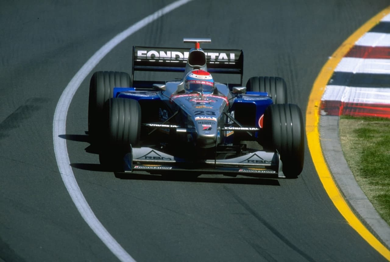 8. Esteban Tuero (Minardi F1 Team) en 1998 con 19 años y 320 días.