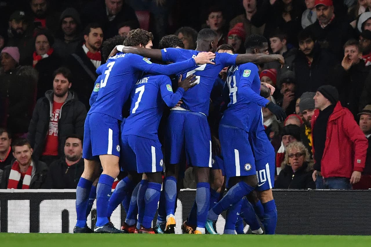 El tanto de Chelsea evitaba de entrada los penaltis y le daba la final a un equipo que también sigue vivo en la Champions League.