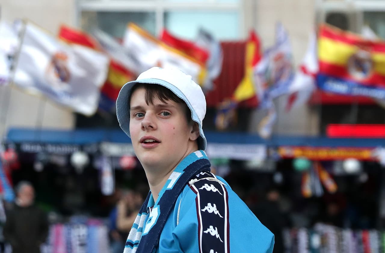Gran recibimiendo de la afición merengue para el partido de los Octavos de Final de ida ante Manchester City.