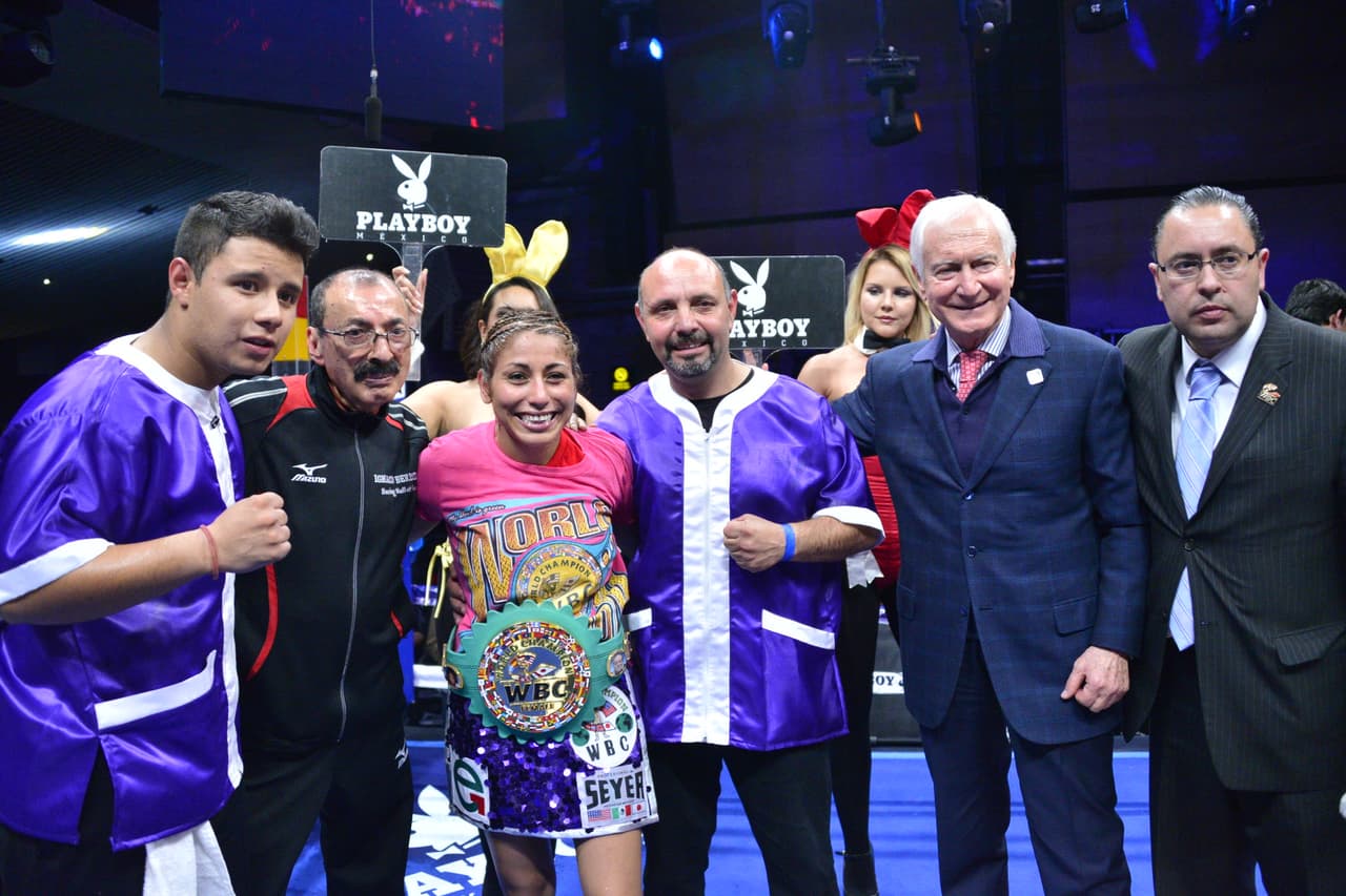 Yéssica 'Kika' Chávez retuvo título ante Simona Galassi