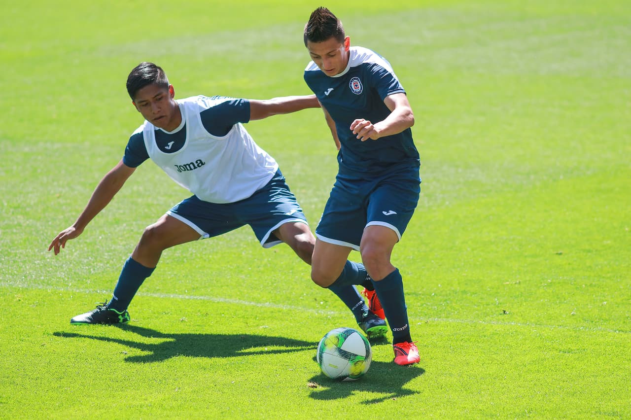 Cruz Azul entrena con intensidad bajo el mando de Pedro Caixinha con la claridad de que una victoria contra Pachuca en la Jornada 11 del Clausura 2019 lo meterá en el grupo de los ocho mejores.