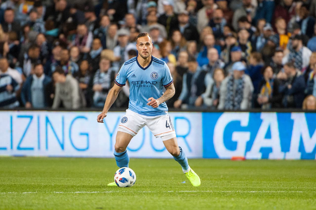 Custodio del fondo celeste, Maxime Chanot destaca en la defensa de NYCFC en el arranque de la temporada 2018. (USA Today Images)