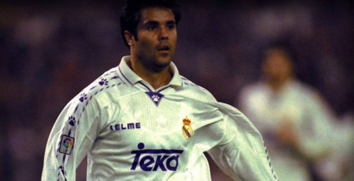 Carlos Secretario vistiendo la camiseta del Real Madrid