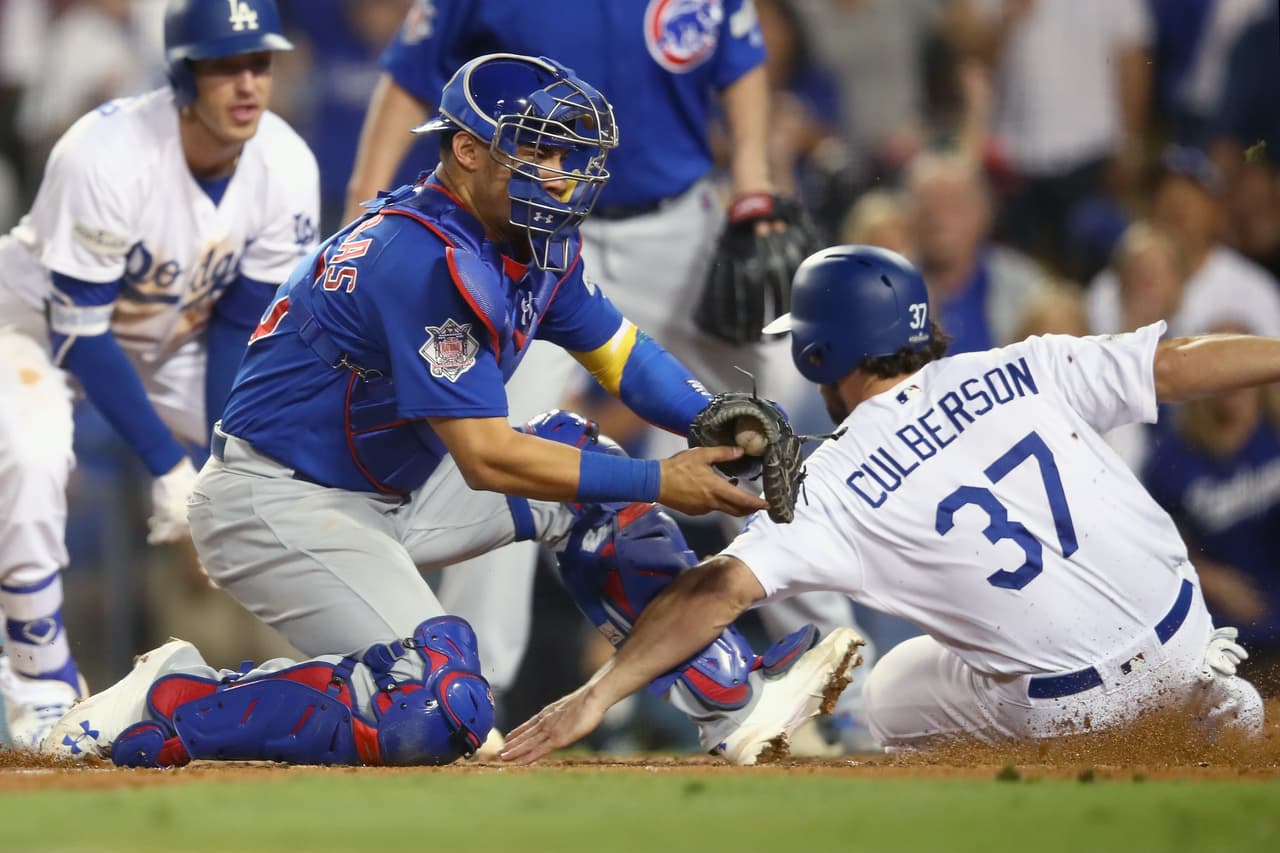 Jugada polémica en home. El receptor W. Contreras pone out a Culberson en home pero, por la llamada "Regla Buster Posey", se determinó obstrucción por lo que la carrera contó.