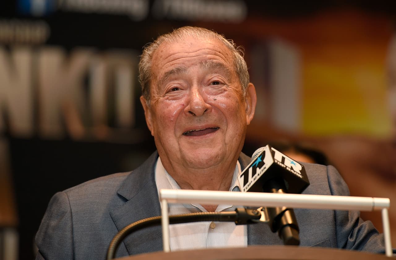 Bob Arum confiesa: "El boxeo sin fans es un pésimo negocio"