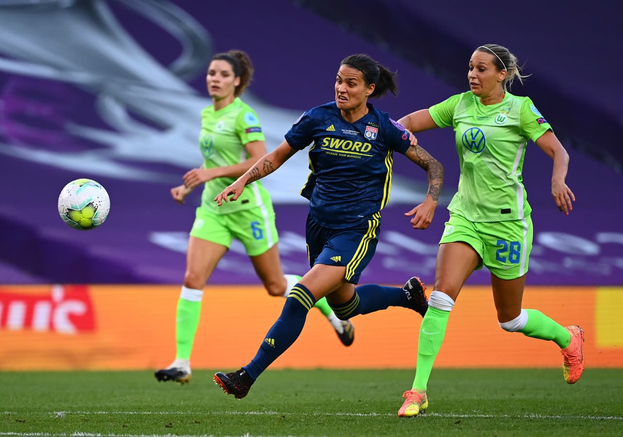 Con goles de Le Sommer, Kumagai y Gunnarsdottir por parte del Lyon, el equipo francés levanta su quinta copa consecutiva y séptima en su historia. Wolfsburg simplemente no pudo y sólo anotó una diana.