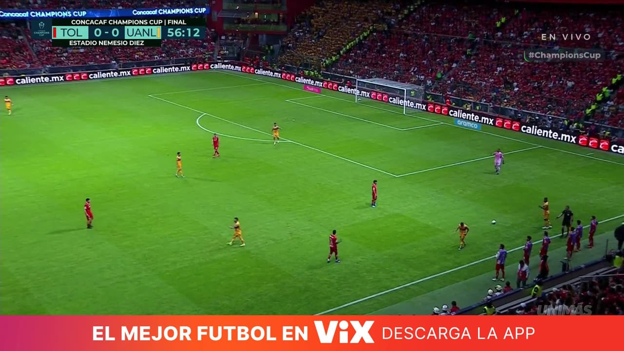 ¡La que se estaba mandando Correa! Por poco y nos regalaba un golazo