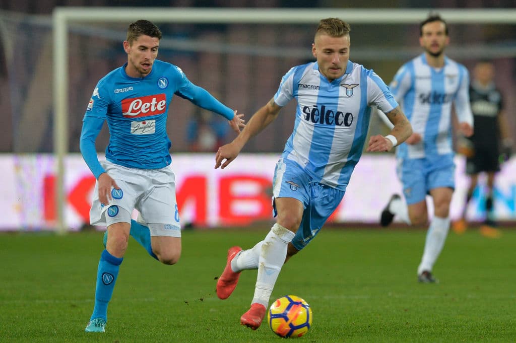 La salida del volante brasileño Jorginho, una de las figuras en el medio campo, también planteó nuevos retos para el nuevo cuerpo técnico.