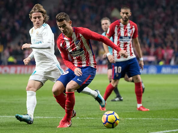 Luca Modric tuvo una buena segunda mitad en la que mostró su clase dándole salida al Real Madrid.