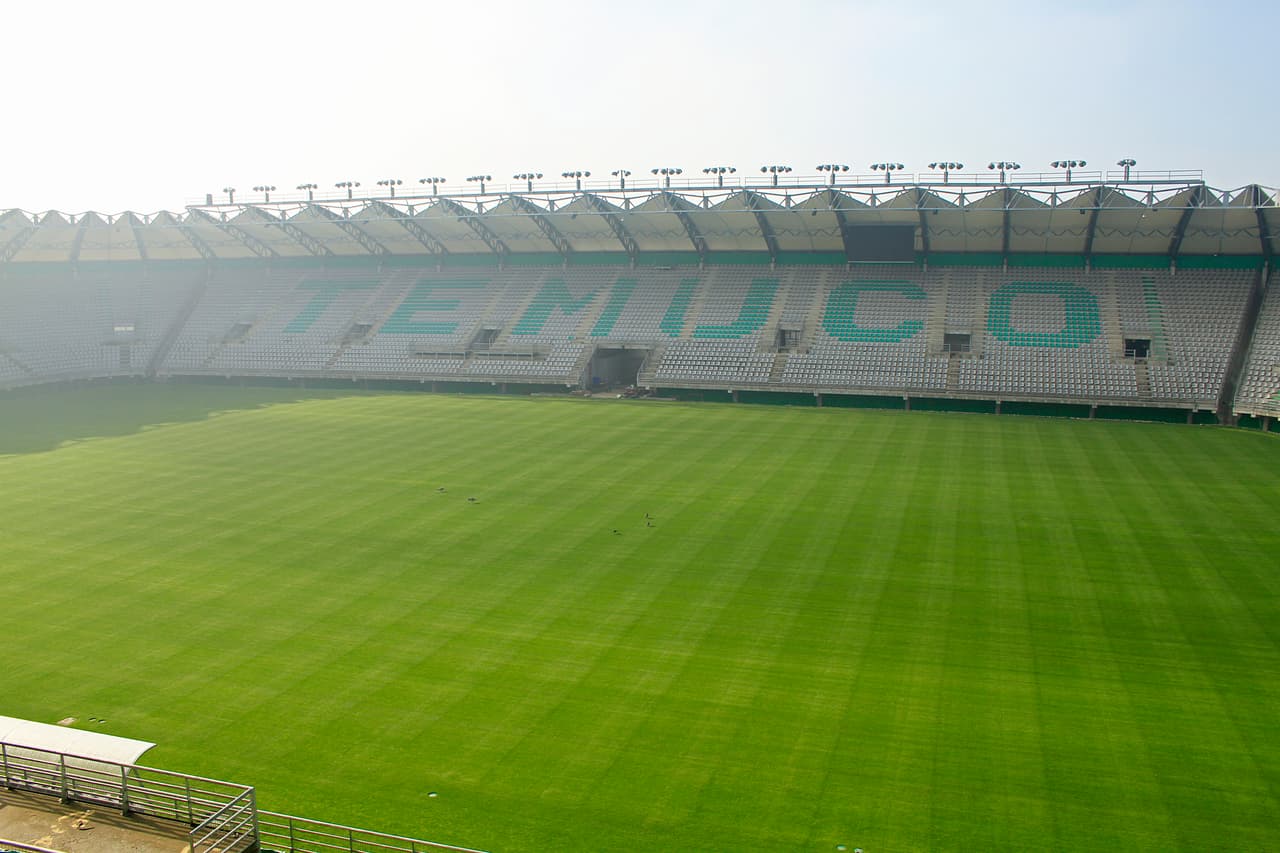 En Temuco en el Germán Becker, un recinto que ayudaron a construir los presos de la cárcel de la ciudad en 1965 y que en 2008 fue remozado