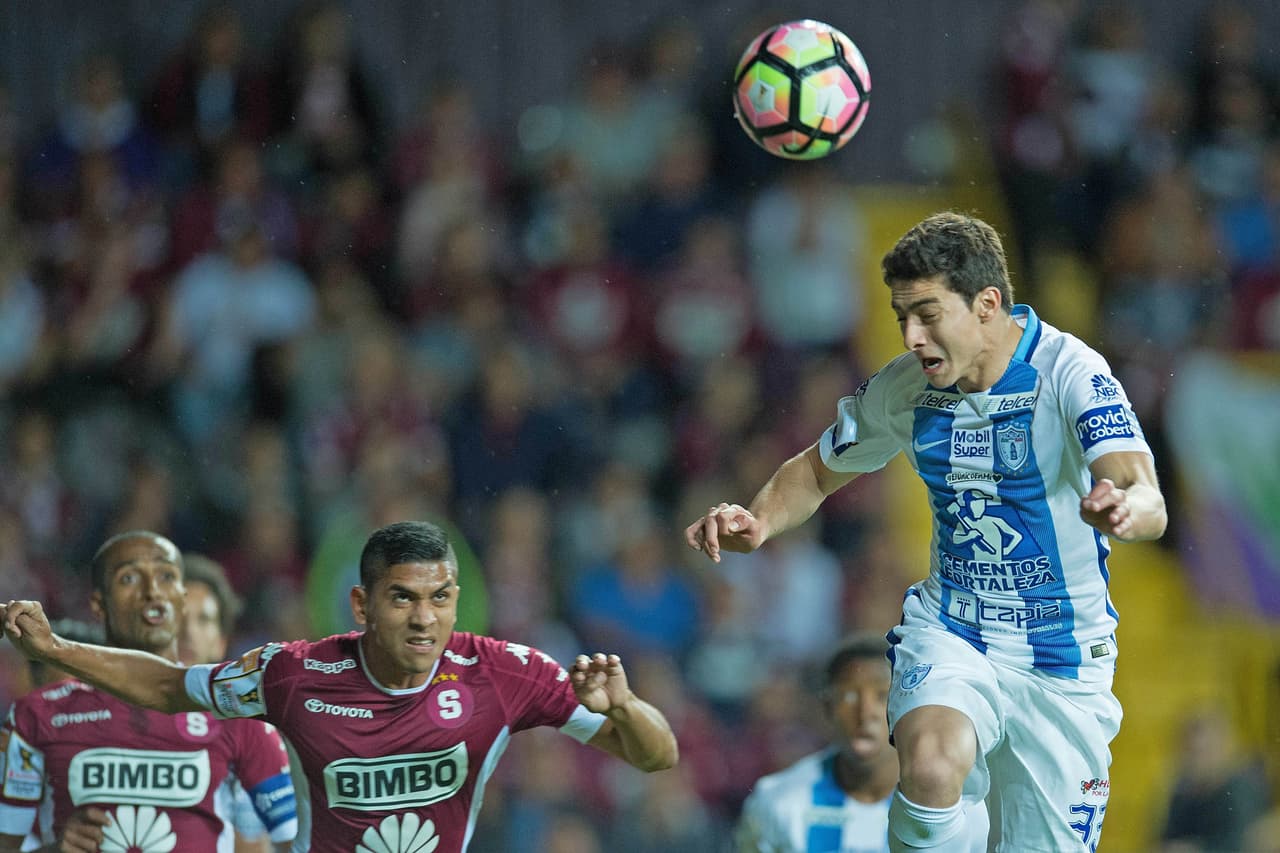 Las jugadas rápidas y de balón parado fueron un dolor de cabeza para los costarricenses, que en los últimos minutos de juego ya se veían cansados y desgastados por la velocidad de sus rivales. El colombiano Stefan Medina fue uno de los que generó peligro.