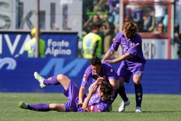 Alberto Gilardino y Riccardo Montolivo marcaron sendos goles para darle la vuelta al duelo en favor de la 'Fiore'.