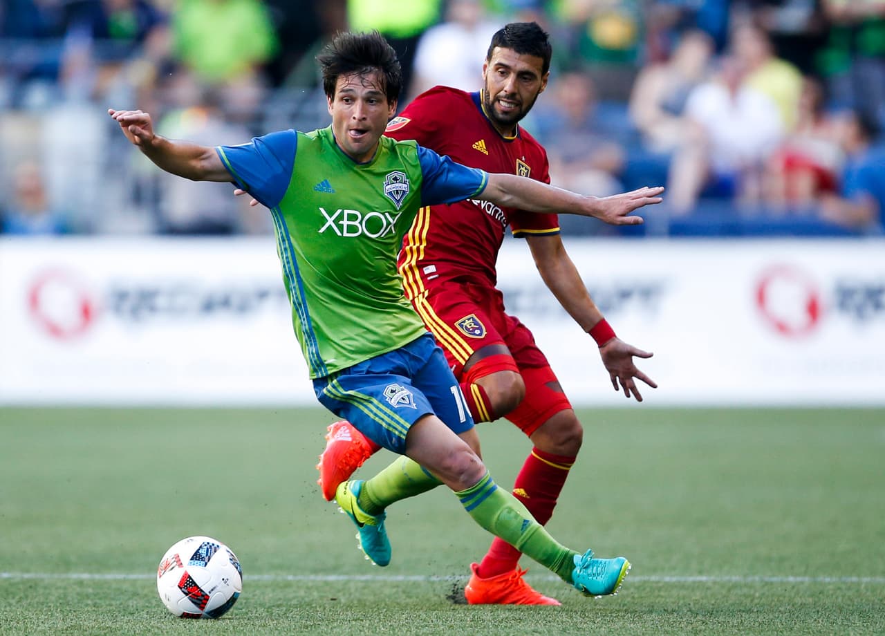 Nicolás Lodeiro está nominado a mejor volante izquierdo de América