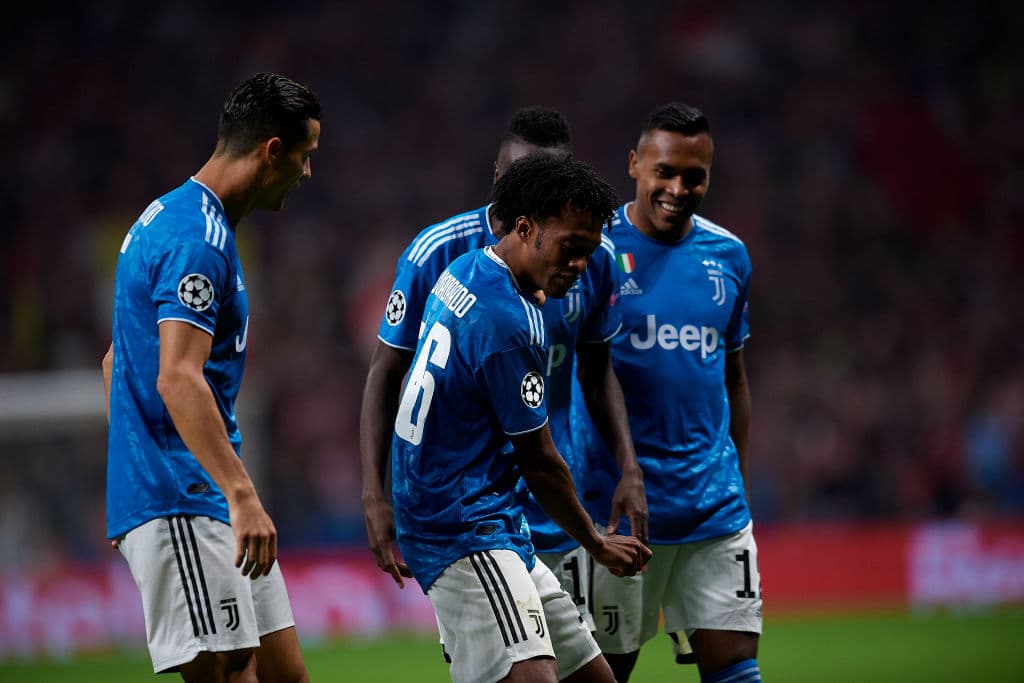 Con una genialidad al minuto 48, el ecuatoriano Juan Cuadrado puso el uno a cero para el cuadro italiano tras la asistencia de Gonzalo Higuaín.